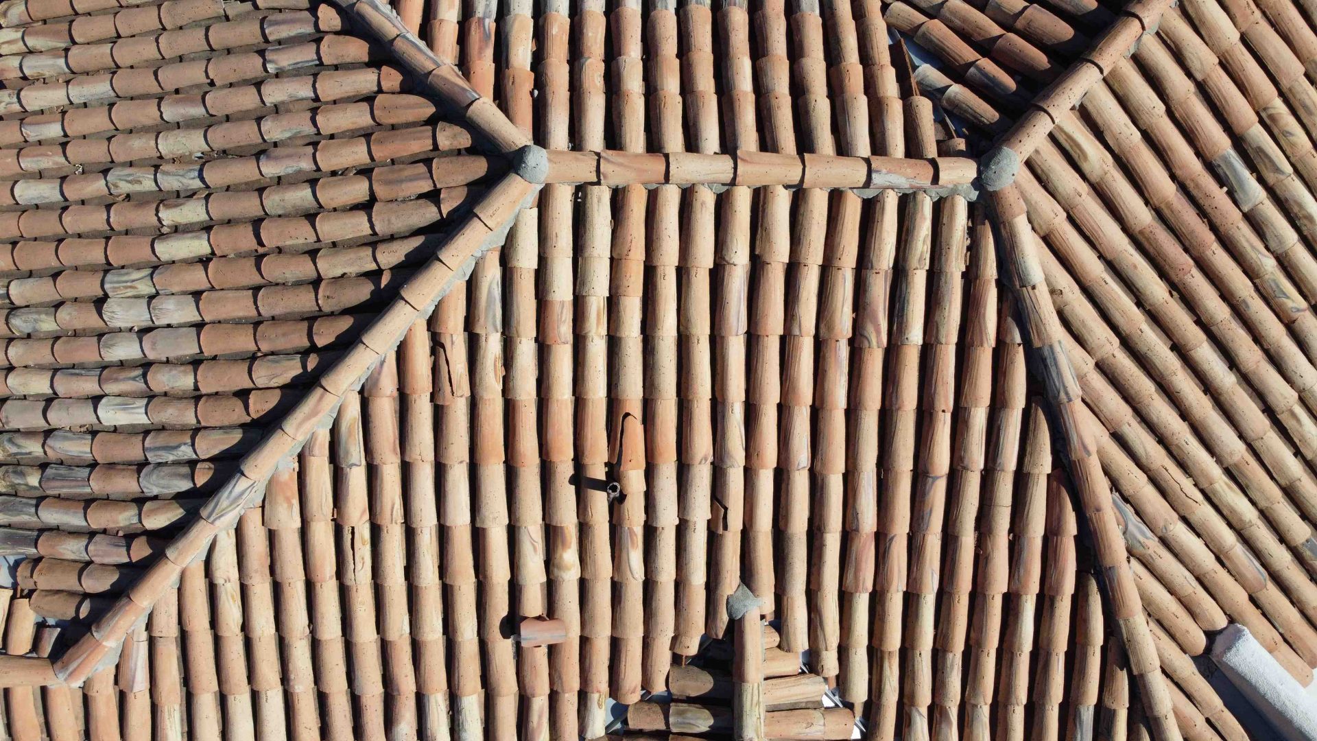 How to Find the Best Tile Roof Repair Services Near You 2 tile roof repairs near me scaled